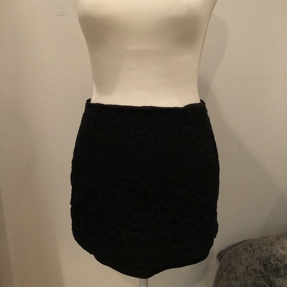 Diane Von furstenburg lace and leather miniskirt - Picture 3 of 5
